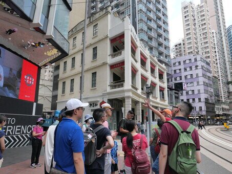 Heritage Walk from Admiralty to Wan Chai