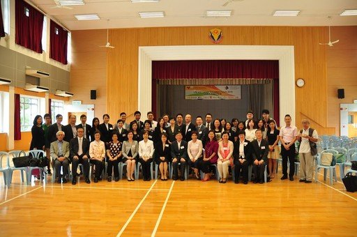 Group photo of speakers and organizers