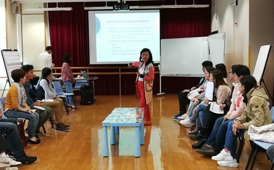 November 2017:  A 3-hour Briefing Session was conducted by Ms. Vivien Pau, EF member and a professional leadership coach, for all Mentors and teachers so that they could have a better understanding of the Project objectives and approach