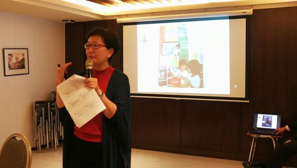 Prof. Doris Cheng delivering her speech