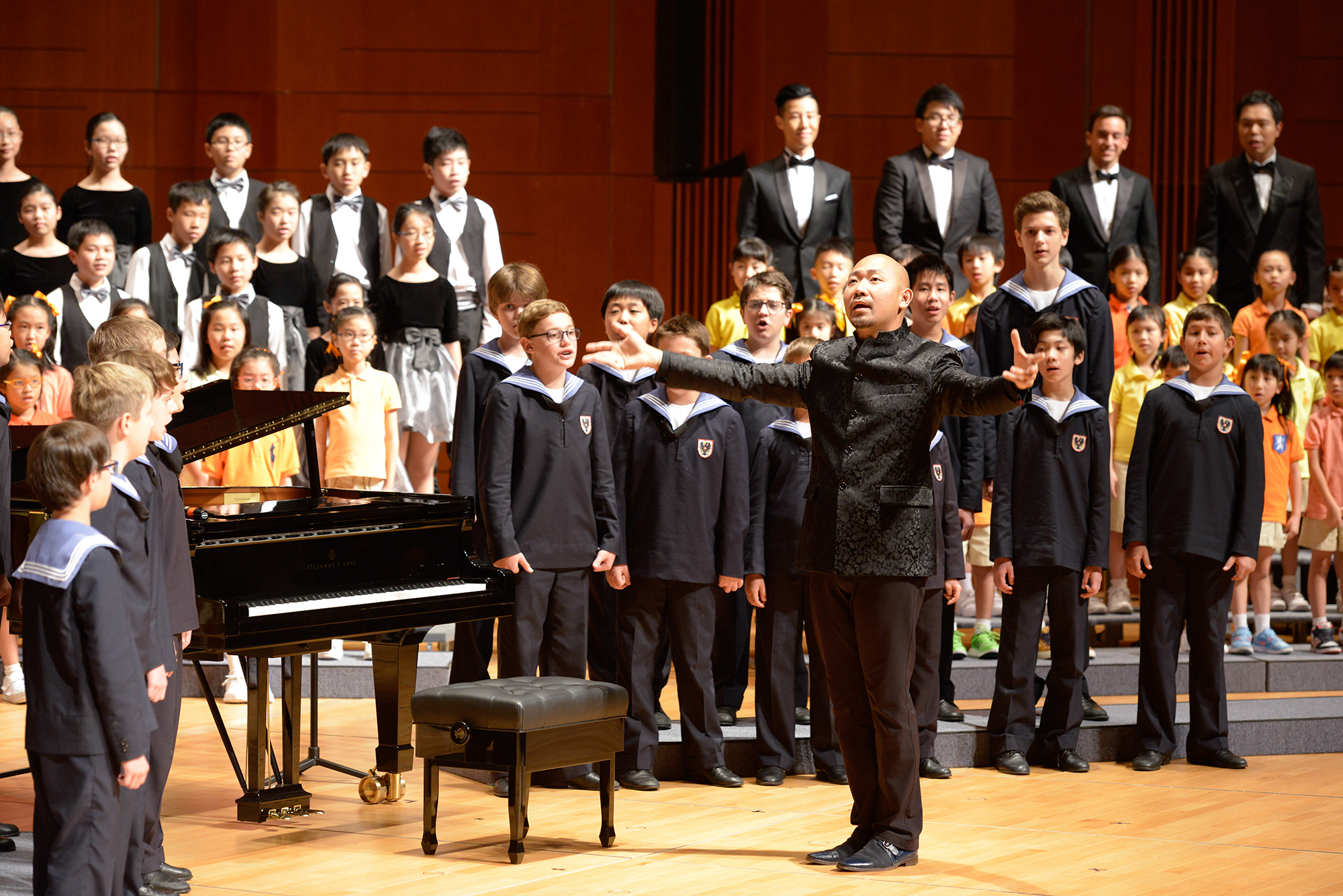 Special guest performance by the Vienna Boys Choir led by the famous choirmaster, Mr. Jimmy Chiang.