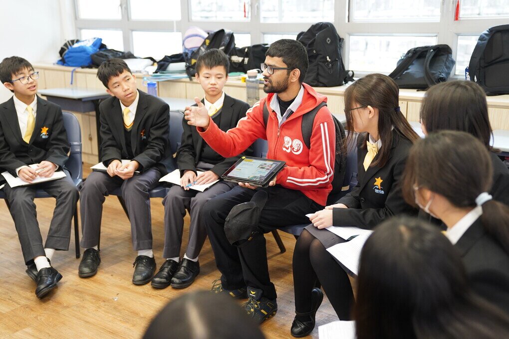 S1 Students Explore Diversity and Inclusion at Human Library Workshop